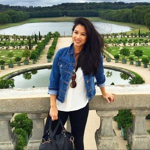 Meet your Posher, Alexandra